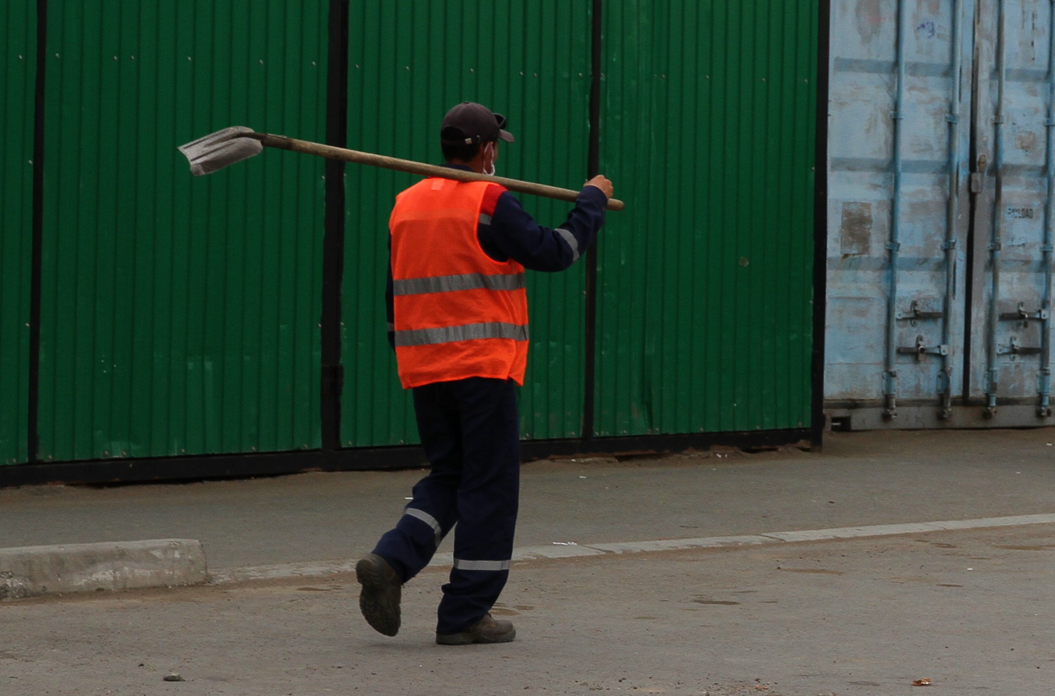 Безработным казахстанцам выплатили 95 млрд тенге